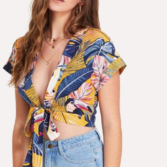 Summer fun top! - Picture 6 of 7